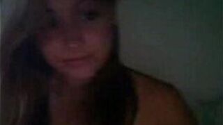 Cutey strips on cam and wow - porn video