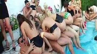 Pool super orgy - porn video