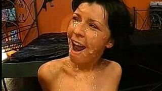 Wild oral pleasure for warm jizz - porn video